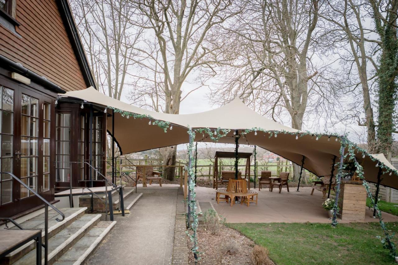 Henfield Tottington Manor Hotel מראה חיצוני תמונה