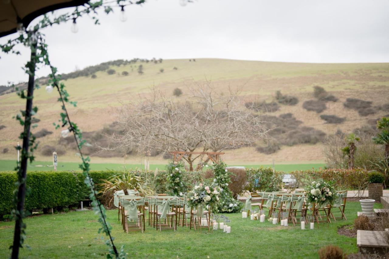 Henfield Tottington Manor Hotel מראה חיצוני תמונה