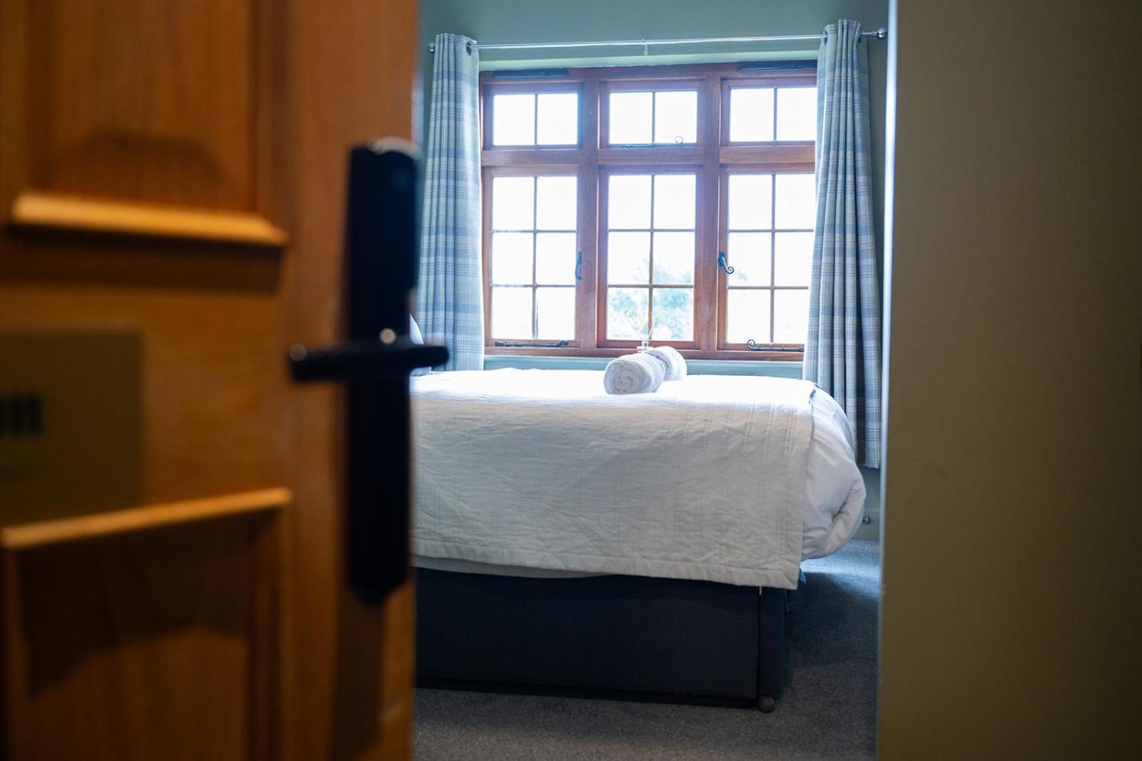 Henfield Tottington Manor Hotel מראה חיצוני תמונה
